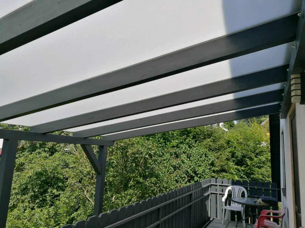Hochwertige Terrassendächer aus Polycarbonat Hohlkammerplatten als effektive Abdeckung